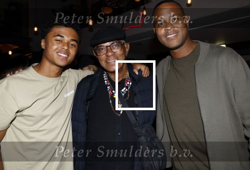 Amsterdam 15 juli 2024
Nino Wilkes en Leontine Ruiters bij Boom Boom Chicago.. Patrick Kluivert met zijn vader en zoon Shane Kluivert