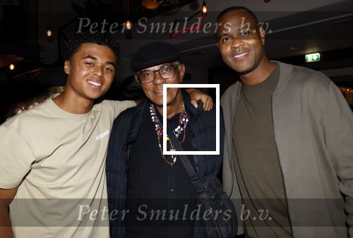 Amsterdam 15 juli 2024
Nino Wilkes en Leontine Ruiters bij Boom Boom Chicago.. Patrick Kluivert met zijn vader en zoon Shane Kluivert