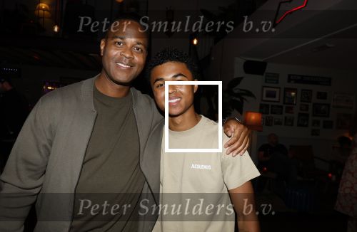 Amsterdam 15 juli 2024
Nino Wilkes en Leontine Ruiters bij Boom Boom Chicago.. Patrick Kluivert met zijn zoon Shane Kluivert
