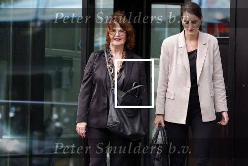 Lelystad 16 juli 2024
Patty Harpenau komt samen met haar advocaat de rechtbank van Lelystad uit.