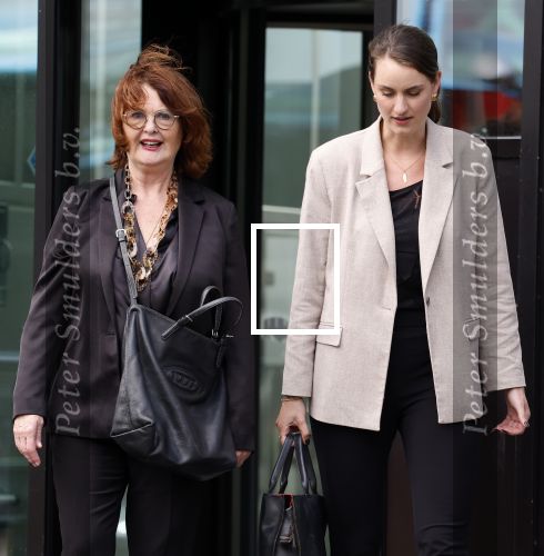 Lelystad 16 juli 2024
Patty Harpenau komt samen met haar advocaat de rechtbank van Lelystad uit.