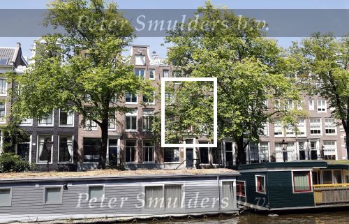 Amsterdam 30 juli 2024
Nieuwe huis Peter v d Vorst wat hij gekocht heeft van Gigi Ravelli en haar man Roger Hodenius