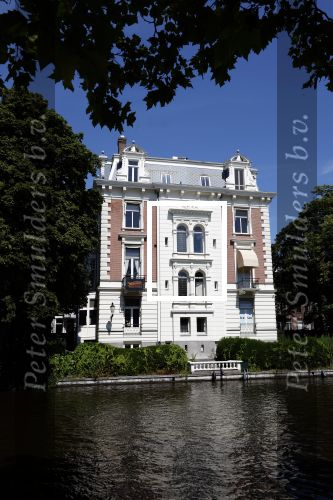 Amsterdam 30 juli 2024
Prins Bernhard en prinses Annette hebben hun huis aan het water verkocht.