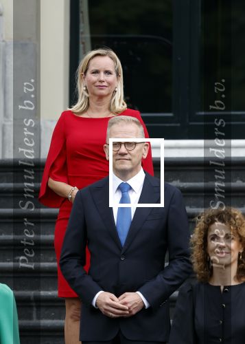 Den Haag 2 juli 2024
Bordesfoto bij Paleis Huis ten Bosch presentatie nieuw kabinet Schoof 1 ; Koning Willem-Alexander, Minister-President Dick Schoof, NSC Judith Uitermark, BBB Mona Keijzer, NSC Caspar Veldkamp, PVV Reinette Klever, VVD Ruben Brekelmans, VVD Eelco Heinen, PVV Dirk Beljaarts, VVD Sophie Hermans, VVD Eelco Heinen PVV Barry Madlener, VVD David van Weel, PVV Marjolein Faber, BBB Femke Wiersma, NSC Eppo Bruins, NSC Eddy van Hijum, PVV Fleur Agema