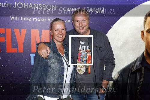 Amsterdam 8 juli 2024
Premiere Fly met to the moon in pathe Arena. Rob v Someren met zijn vrouw