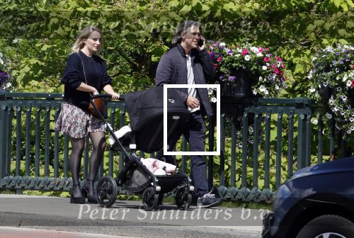 Amsterdam 14 juli 2024
Rob v d Wouw met zijn vriendin achter de kinderwagen met daarin hun baby tje / kindje