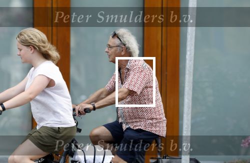 Amsterdam 18 juli 2024
Oud politicus Roger v Boxtel op de fiets in Amsterdam.