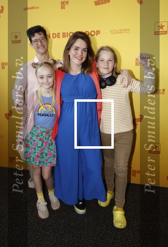 Utrecht 6 juli 2024
Premiere superkrachten voor je hoofd in Kinopolis in Utrecht . Sofie v d Enk zwanger met man en kinderen