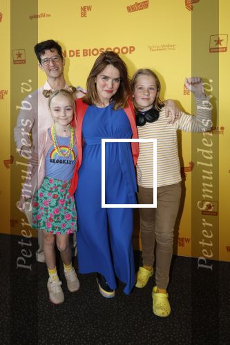 Utrecht 6 juli 2024
Premiere superkrachten voor je hoofd in Kinopolis in Utrecht . Sofie v d Enk zwanger met man en kinderen