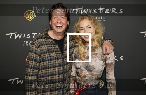 Hilversum 16 juli 2024
Premiere Twisters in bioscoop in Hilversum. Steven Kazan met zijn vrouw Jamie