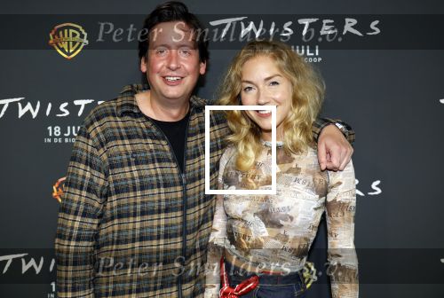 Hilversum 16 juli 2024
Premiere Twisters in bioscoop in Hilversum. Steven Kazan met zijn vrouw Jamie