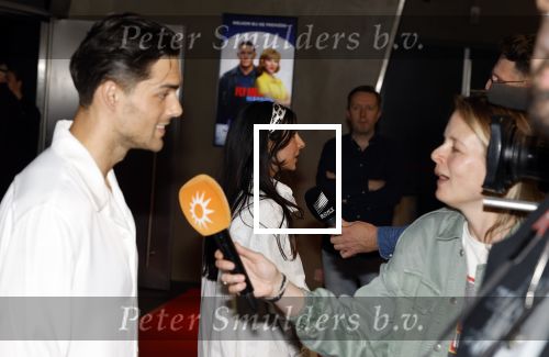 Amsterdam 8 juli 2024
Premiere Fly met to the moon in pathe Arena. Thijs Boermans en Anna Nooshin