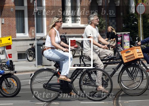 Amsterdam 18 juli 2024
Victor Reinier en zijn vriend op terras en ndaarna fietsend naar zijn huis in Amsterdam zuid..