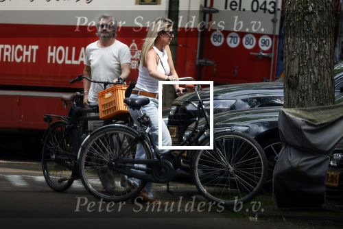 Amsterdam 18 juli 2024
Victor Reinier en zijn vriend op terras en ndaarna fietsend naar zijn huis in Amsterdam zuid..