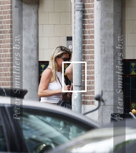 Amsterdam 18 juli 2024
Victor Reinier en zijn vriend op terras en ndaarna fietsend naar zijn huis in Amsterdam zuid..
