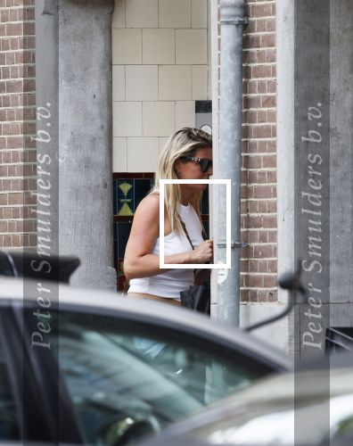 Amsterdam 18 juli 2024
Victor Reinier en zijn vriend op terras en ndaarna fietsend naar zijn huis in Amsterdam zuid..