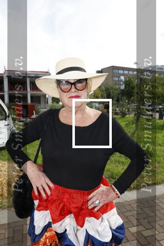 Huizen 14 juli 2024
Presenatie magazine van Nicole des Bouvrie . Viola Holt kwam met haar man Peter
