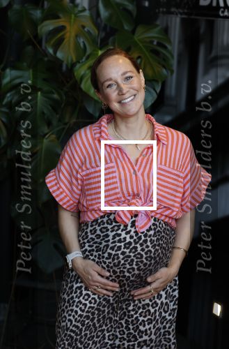 Scheveningen 30 juni 2025
Onthulling van de Walk of Fame ter gelegenheid van 35 jaar aan bijzondere musicalproducties in het AFAS Circustheater in Scheveningen. Anouk Maas zwanger