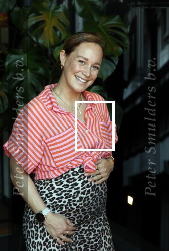 Scheveningen 30 juni 2025
Onthulling van de Walk of Fame ter gelegenheid van 35 jaar aan bijzondere musicalproducties in het AFAS Circustheater in Scheveningen. Anouk Maas zwanger