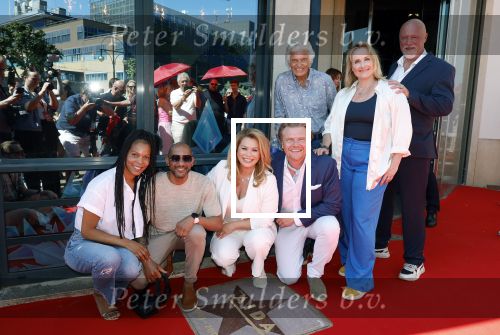 Scheveningen 30 juni 2025
Onthulling van de Walk of Fame ter gelegenheid van 35 jaar aan bijzondere musicalproducties in het AFAS Circustheater in Scheveningen. Carolina Dijkhuizen Antje Monteiro Bastiaan Ragas Jeroen Phaff Marleen v d Loo en Ben Cramer