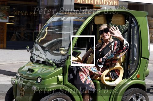 Amsterdam 17 juli 2025
Connie Witteman in haar groene CCCC karretje in Amsterdam zuid.