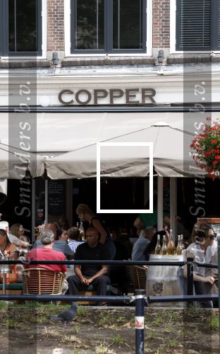 Gouda 18 juli 2025
Rogier Smit heeft een afspraak met zijn zus Pauline en zwager Reinout  in het centrum van Gouda bij restaurant Copper