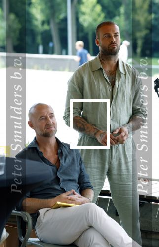 Amsterdam 13 juli 2025
Presentatie boek Dave Roelvink bij restaurant de Bosbaan . Aanwezig oa zijn vriendin Marijn Kuipers vader Dries Roelvink Honoria Roelvink Donny Roelvink en zijn moeder Lucienne Kenter.