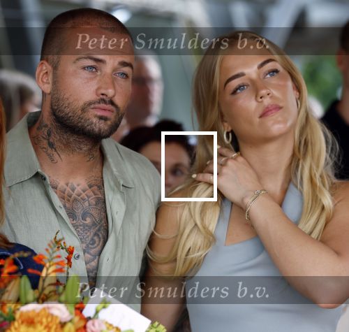 Amsterdam 13 juli 2025
Presentatie boek Dave Roelvink bij restaurant de Bosbaan . Aanwezig oa zijn vriendin Marijn Kuipers vader Dries Roelvink Honoria Roelvink Donny Roelvink en zijn moeder Lucienne Kenter.