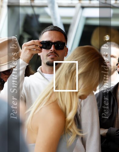 Amsterdam 13 juli 2025
Presentatie boek Dave Roelvink bij restaurant de Bosbaan . Aanwezig oa zijn vriendin Marijn Kuipers vader Dries Roelvink Honoria Roelvink Donny Roelvink en zijn moeder Lucienne Kenter.