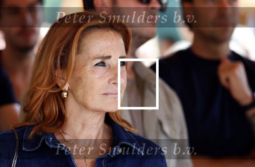 Amsterdam 13 juli 2025
Presentatie boek Dave Roelvink bij restaurant de Bosbaan . Aanwezig oa zijn vriendin Marijn Kuipers vader Dries Roelvink Honoria Roelvink Donny Roelvink en zijn moeder Lucienne Kenter.