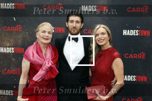 Amsterdsam 29 juni 2025
Premiere Hadestown in Carre. Monica v d Meijden dochter Eliza v d Meijden