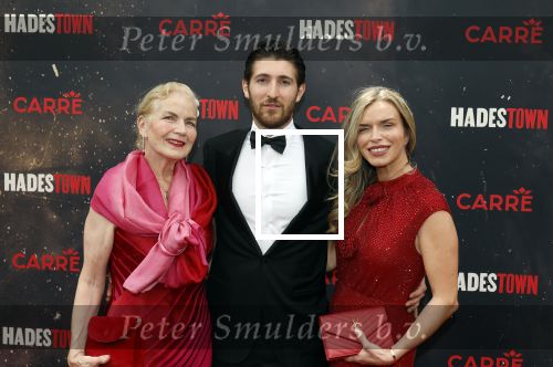 Amsterdsam 29 juni 2025
Premiere Hadestown in Carre. Monica v d Meijden dochter Eliza v d Meijden
