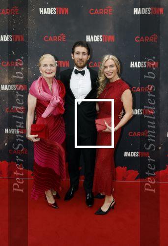 Amsterdsam 29 juni 2025
Premiere Hadestown in Carre. Monica v d Meijden dochter Eliza v d Meijden