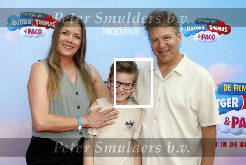 Amsterdam 29 juni 2025
Premiere Rutger Thomas en Paco in Pathe Noord. Erik van Trommel met zijn partner Mireille van Trommel en hun zoon