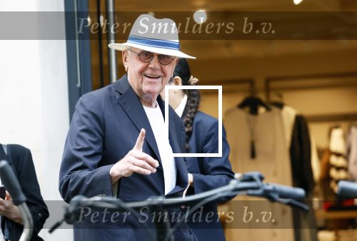 Amsterdam 11 juli 2025
Harry Mens met hoed in Amsterdam zuid.