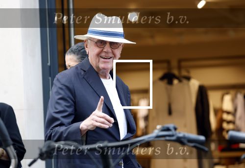 Amsterdam 11 juli 2025
Harry Mens met hoed in Amsterdam zuid.