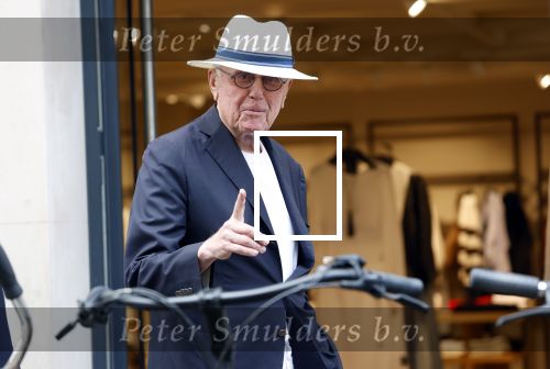 Amsterdam 11 juli 2025
Harry Mens met hoed in Amsterdam zuid.