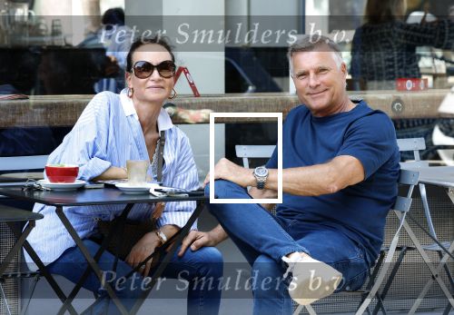 Amsterdam 12 juli 2025
Hens Bagijn met zijn vrouw op terras in Amsterdam zuid
