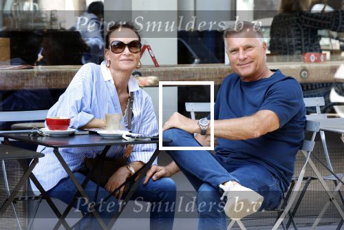 Amsterdam 12 juli 2025
Hens Bagijn met zijn vrouw op terras in Amsterdam zuid