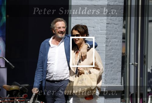 Amsterdam 17 juli 2025
Herman Heinsbroek met zijn vriendin Leontine Willemse in Amsterdam zuid.