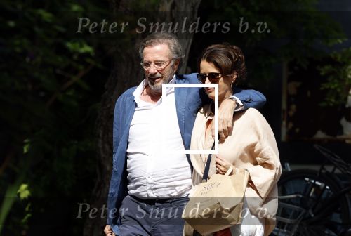 Amsterdam 17 juli 2025
Herman Heinsbroek met zijn vriendin Leontine Willemse in Amsterdam zuid.