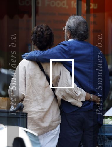 Amsterdam 17 juli 2025
Herman Heinsbroek met zijn vriendin Leontine Willemse in Amsterdam zuid.