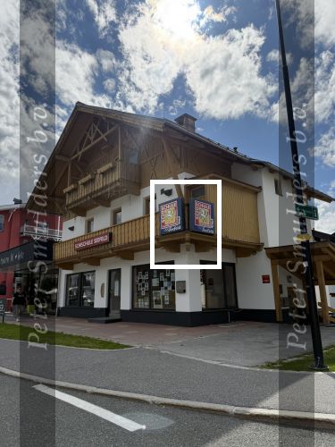 Seefeld, 22 Juli 2025
Huis van Monique Hansler en Mike Hansler Winter in Seefeld  wat inmiddels nieuwe bewoners heeft.
De familie is vertrokken naar Spanje