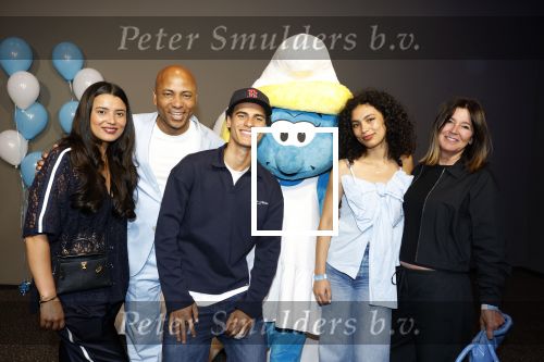 Leidschendam 6 juli 2025
Premiere Smurfen film bij Kinepolis . Aanwezig oa van de stemmencast Roxy Dekker Luuk v Leeuwen Julia Tan en Thorn de Vries . Humberto Tan met Ineke en hun kinderen Julia Isa en Benjamin