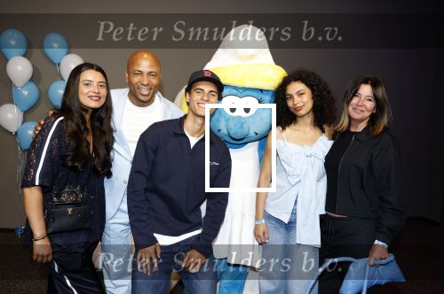 Leidschendam 6 juli 2025
Premiere Smurfen film bij Kinepolis . Aanwezig oa van de stemmencast Roxy Dekker Luuk v Leeuwen Julia Tan en Thorn de Vries . Humberto Tan met Ineke en hun kinderen Julia Isa en Benjamin