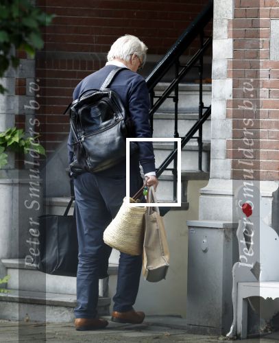 Amsterdam 16 juli 2025
Jeroen Krabbe en zijn vrouw Herma Krabbe komen thuis.