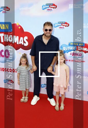 Amsterdam 29 juni 2025
Premiere Rutger Thomas en Paco in Pathe Noord. Jeroen Zoet met dochters