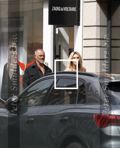 Amsterdam 16 juli 2025
John de Wolf met zijn vrouw  Inge Zijdenbos op de pc hooftstraat.