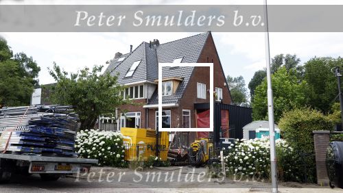Amstelveen 27 juni 2025
Johnny Heitinga heeft nieuwe huis gekocht aan de amstel wat nu helemaal verbouwd wordt.