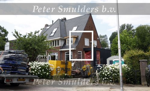 Amstelveen 27 juni 2025
Johnny Heitinga heeft nieuwe huis gekocht aan de amstel wat nu helemaal verbouwd wordt.